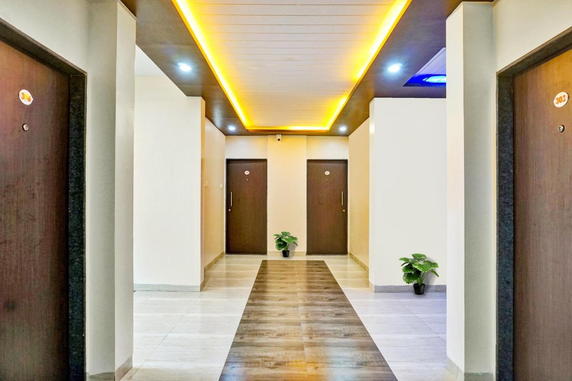 Super Collection O Eon Inn Near Pune Airport Kharadi Kültér fotó